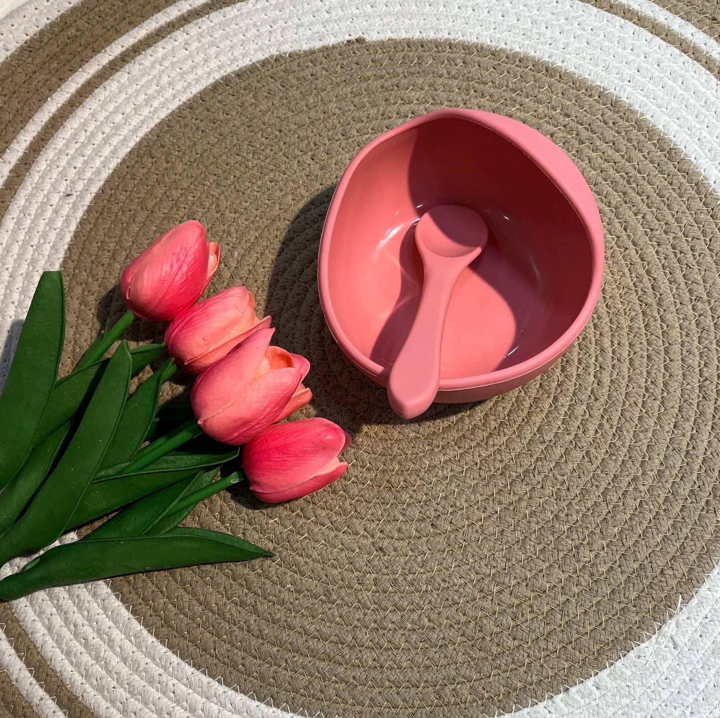 Silicon feeding bowl